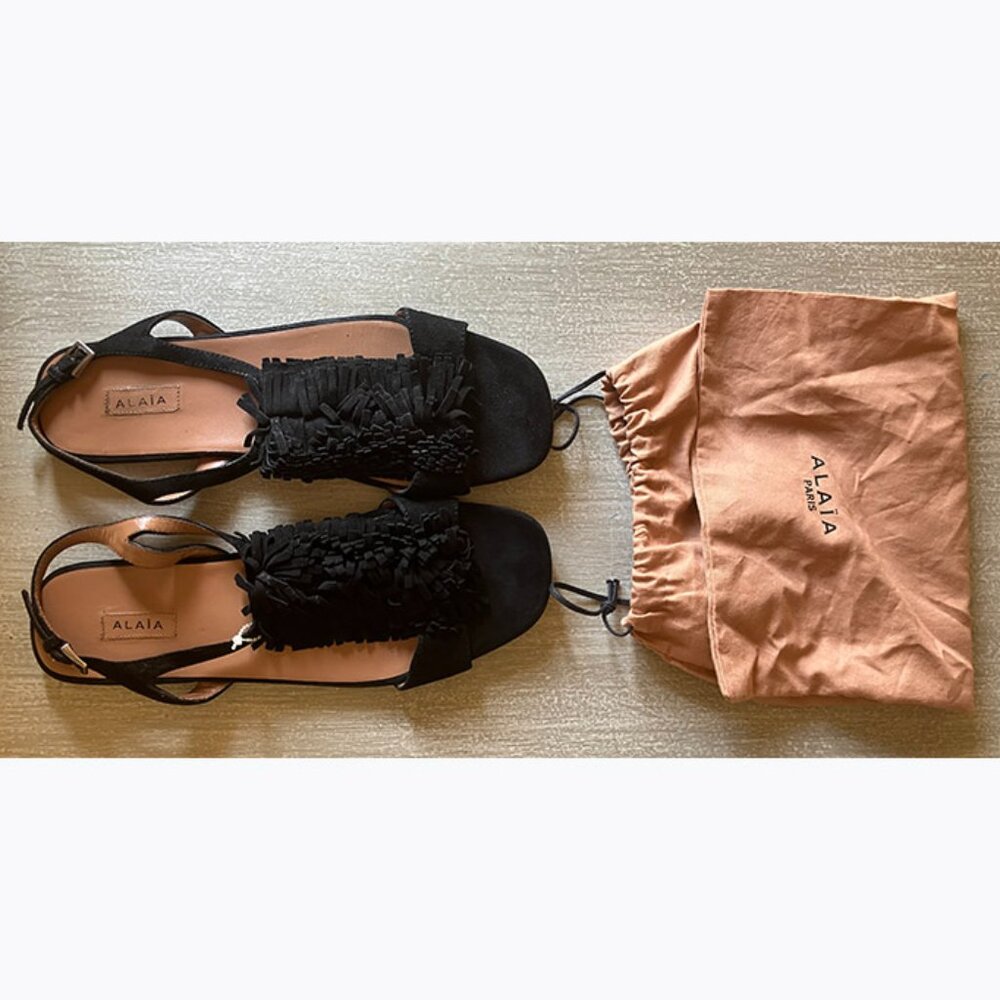 Alaia Paris Suede Flat Sandals with Fringe Top Made in Italy Size 39 1/2